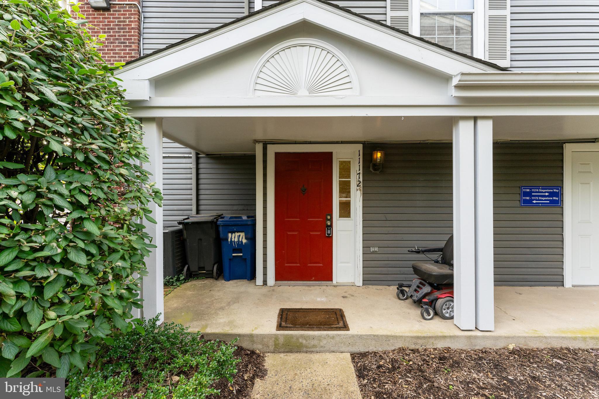 11172 Stagestone Way Manassas, VA 20109 - Photo 4 of 30