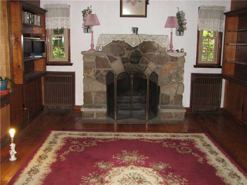 308 Teakwood Road Butler, PA 16001 - Photo 3 of 15 Living Room.