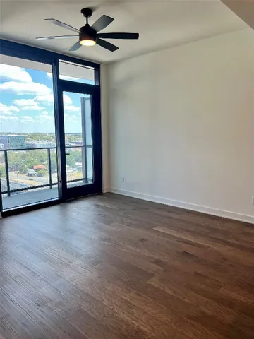 $2,400 | 84 East Avenue, Unit 1502, Austin, TX 78701