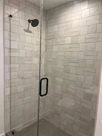 $2,400 | 84 East Avenue, Unit 1502, Austin, TX 78701