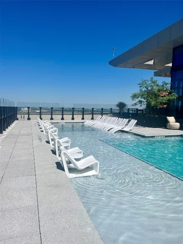 $2,400 | 84 East Avenue, Unit 1502, Austin, TX 78701