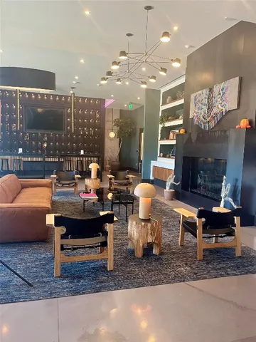 $2,400 | 84 East Avenue, Unit 1502, Austin, TX 78701