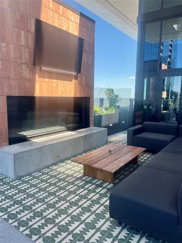 $2,400 | 84 East Avenue, Unit 1502, Austin, TX 78701