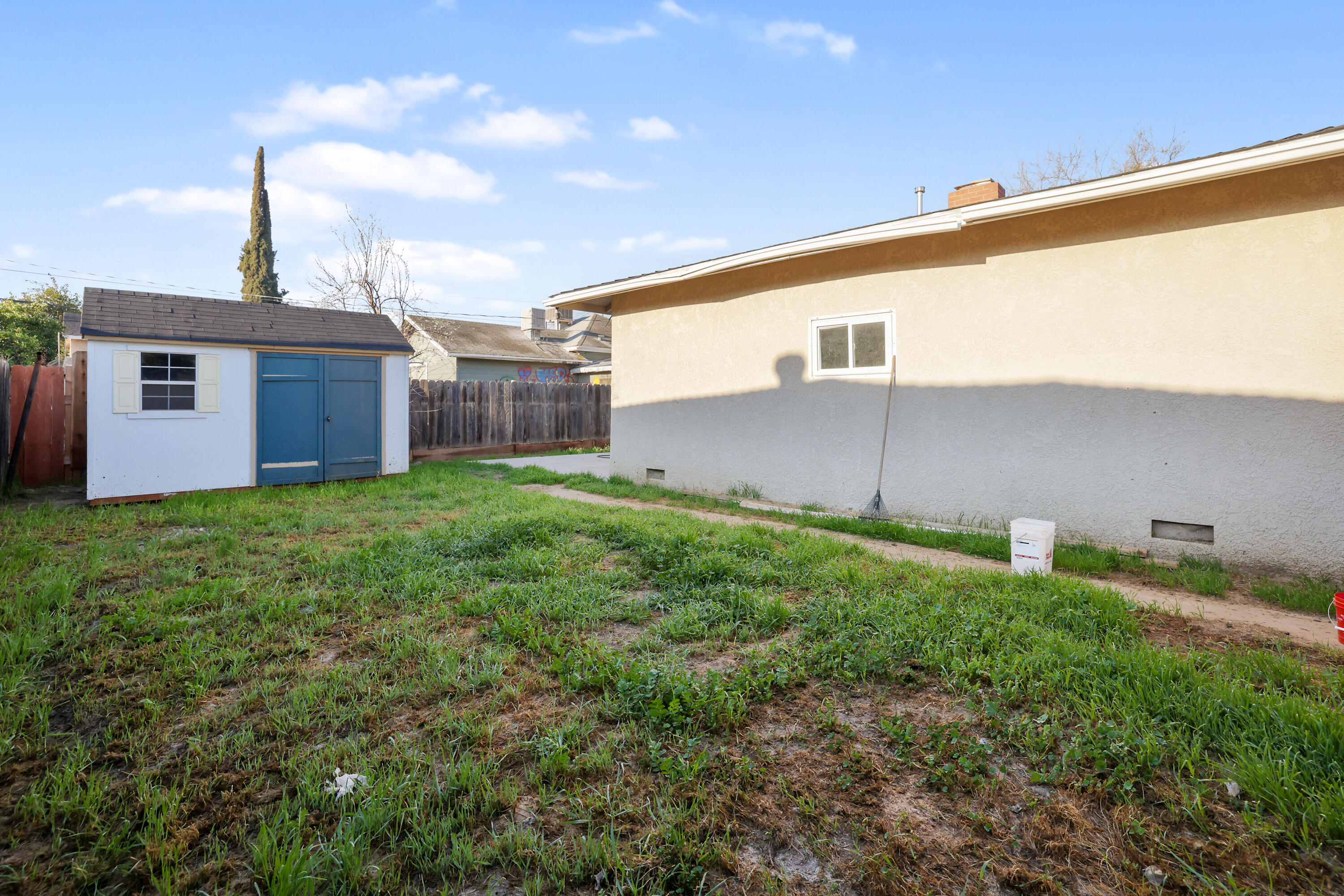 956 West 24th Street Merced, CA 95340 - Photo 21 of 25 D50A3167