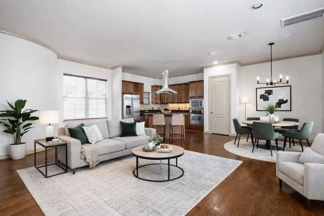 $2,600 | 5711 Kiam Street, Houston, TX 77007