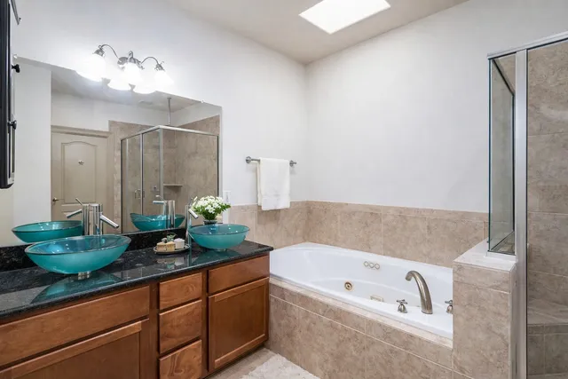 $2,600 | 5711 Kiam Street, Houston, TX 77007