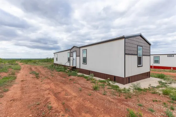 $2,000 | 178 Meadow Valley Road, Unit B, Abilene, TX 79601