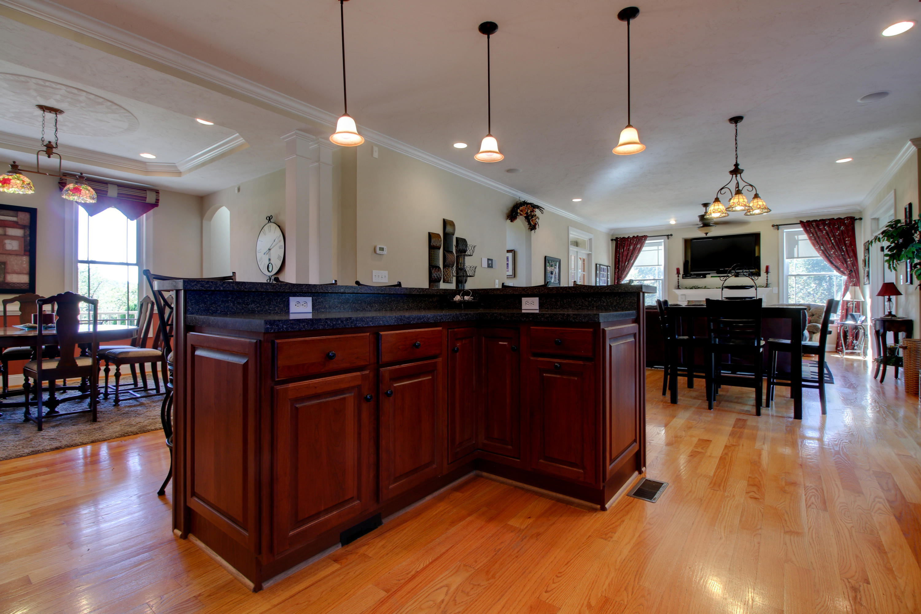 4025 Carson Road Roanoke, VA 24012 - Photo 17 of 53 Island