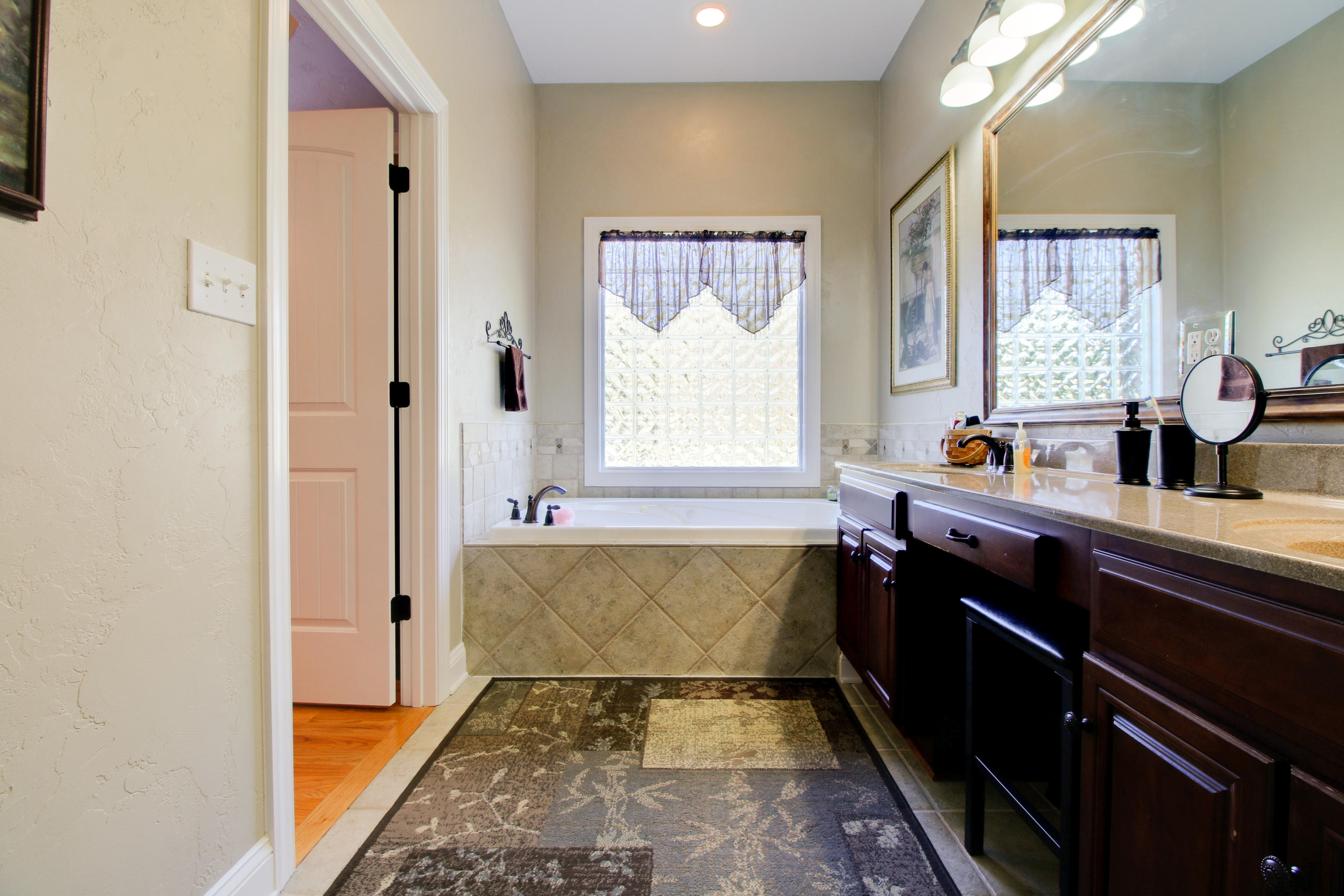 4025 Carson Road Roanoke, VA 24012 - Photo 24 of 53 Master Bath