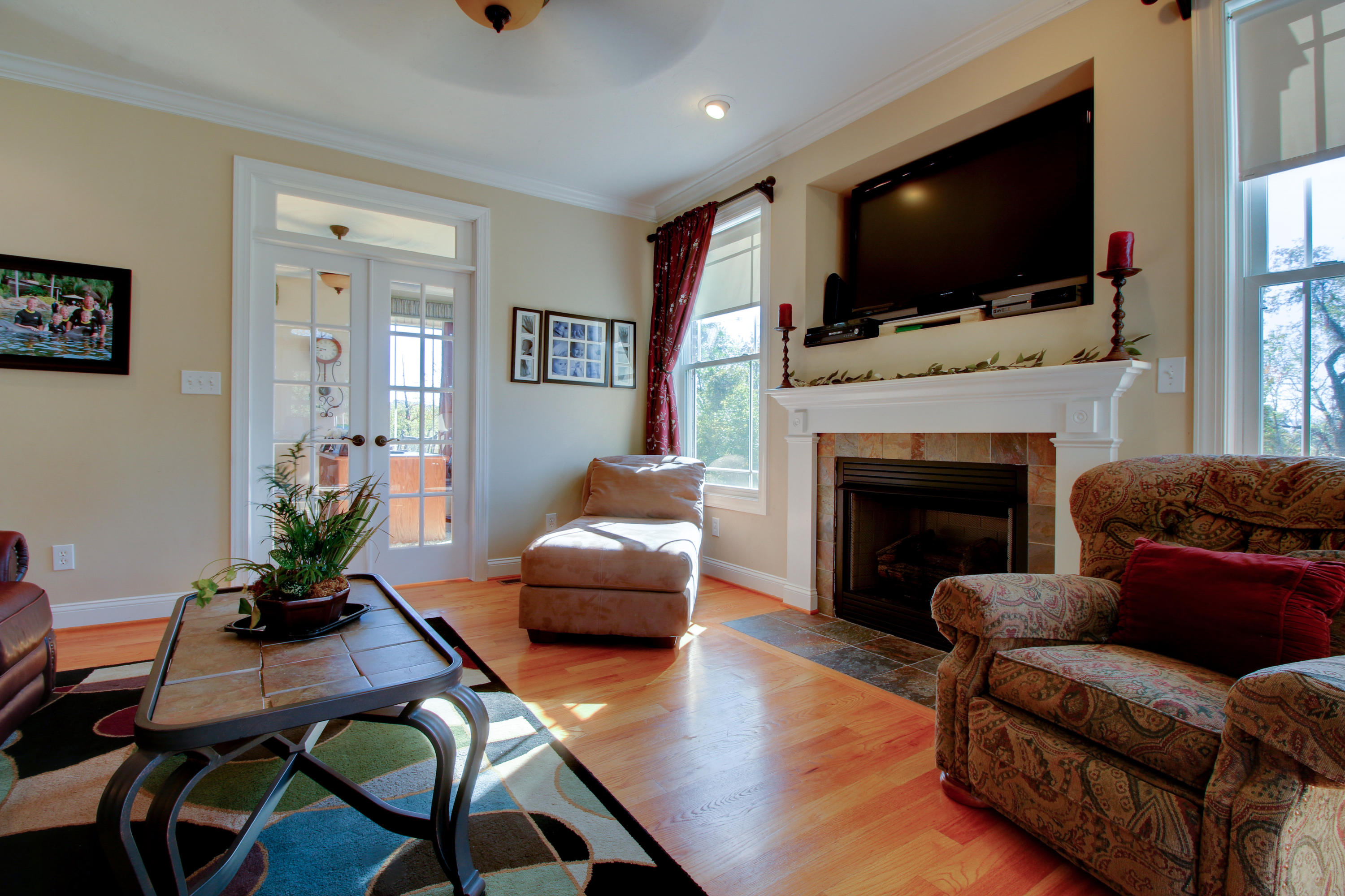 4025 Carson Road Roanoke, VA 24012 - Photo 29 of 53 Great Room w/Gas Log Fireplace