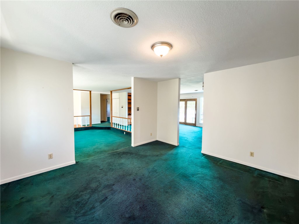 205 Sycamore Road Paris, IL 61944 - Photo 13 of 44