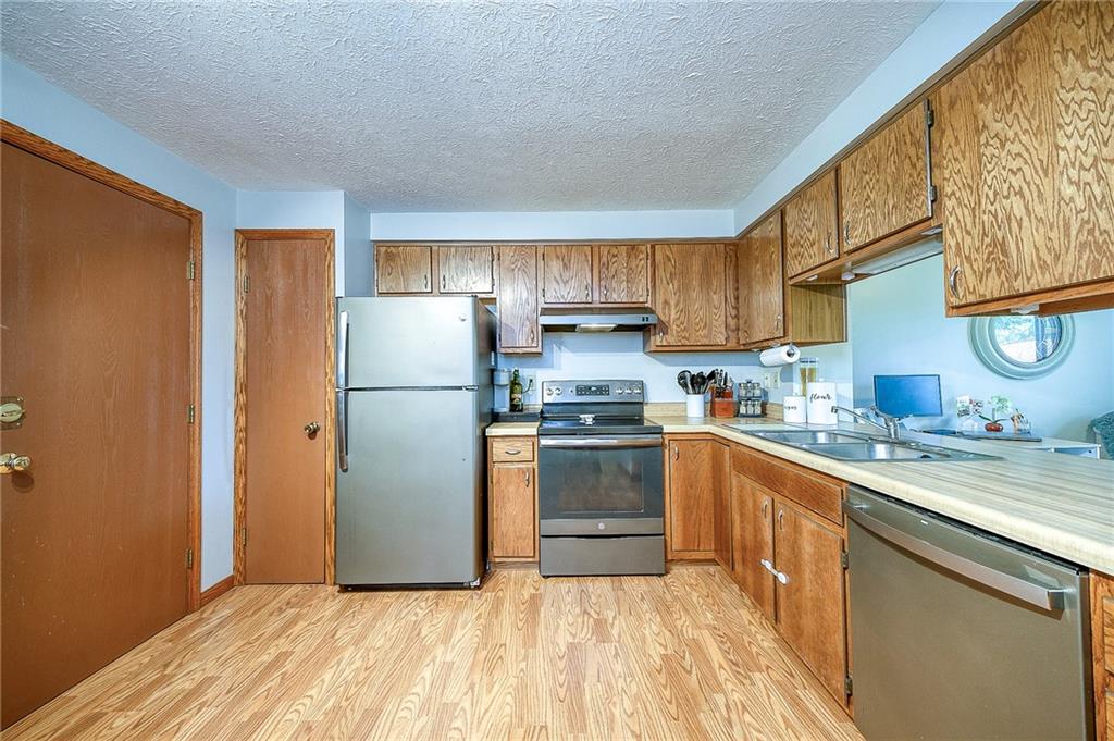 1104 Old Farm Road Lawrence, PA 15055 - Photo 8 of 29 Gallery Image 8