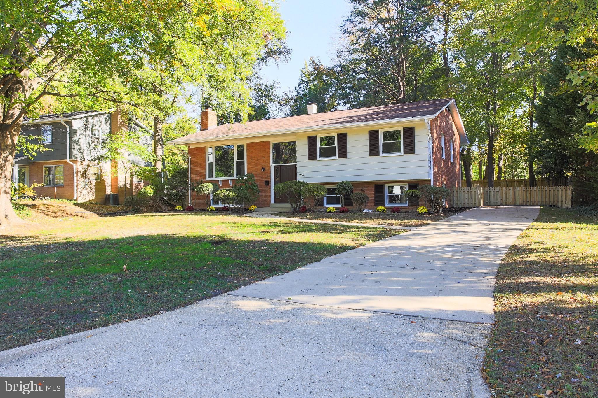 1224 Falster Road Alexandria, VA 22308 - Photo 2 of 30 Exterior (Front)