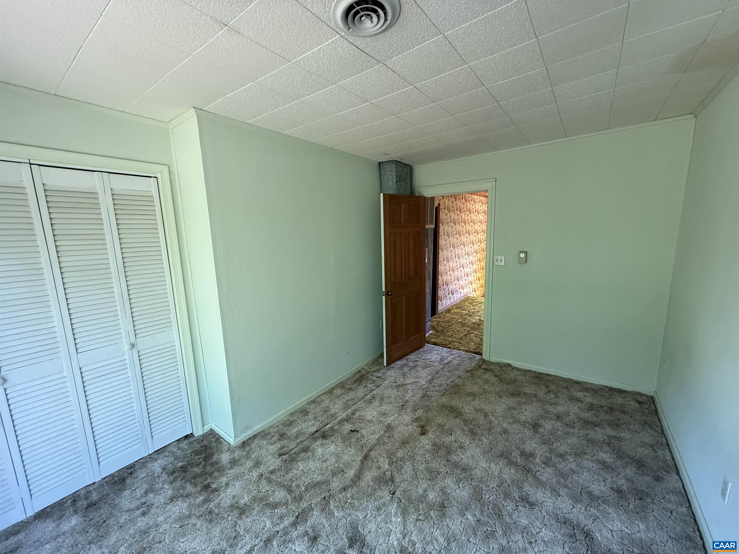 5609 New Line Road Gum Spring, VA 23065 - Photo 32 of 61 a view of entryway