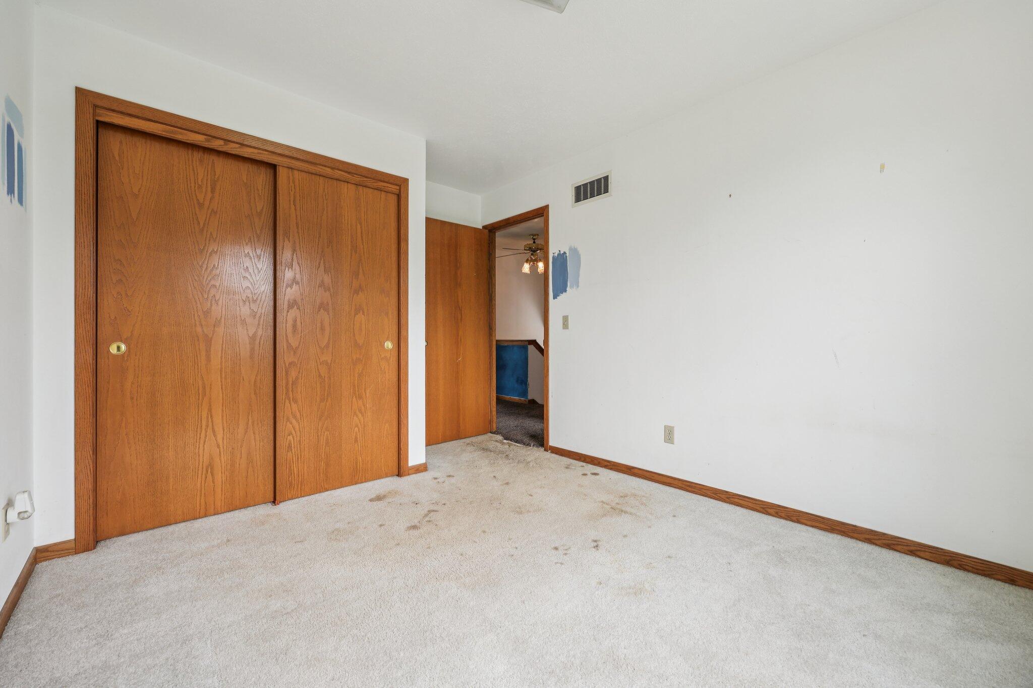 304 Aspen Court Delavan, WI 53115 - Photo 14 of 35 BR-upper