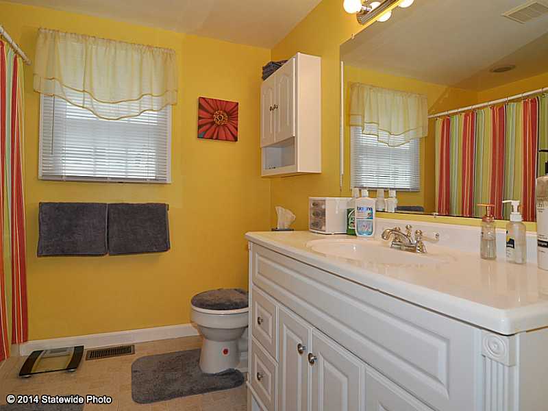 209 John Mowry Road Smithfield, RI 02917 - Photo 15 of 25 Master Bath/Spa.
