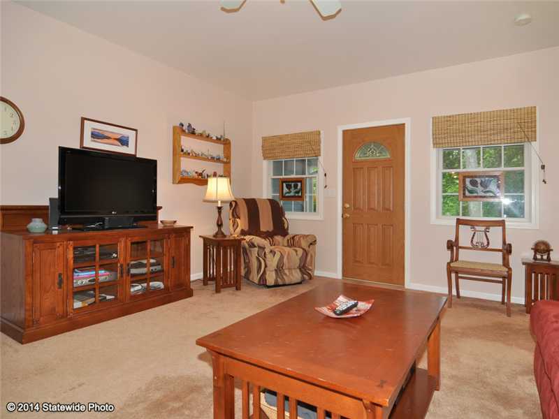 209 John Mowry Road Smithfield, RI 02917 - Photo 4 of 25 Den/Family/Great Room.