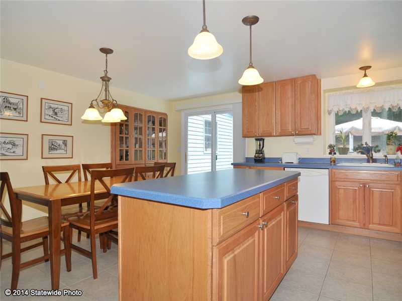 209 John Mowry Road Smithfield, RI 02917 - Photo 5 of 25 Kitchen.