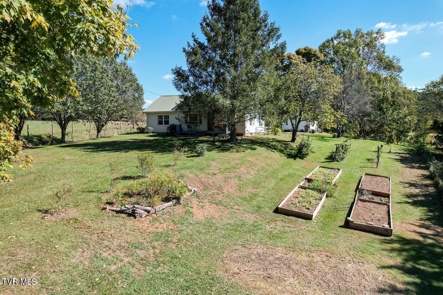 2340 Chuckey Highway Chuckey, TN 37641 - Photo 36 of 47 20241018171616855220000000-o