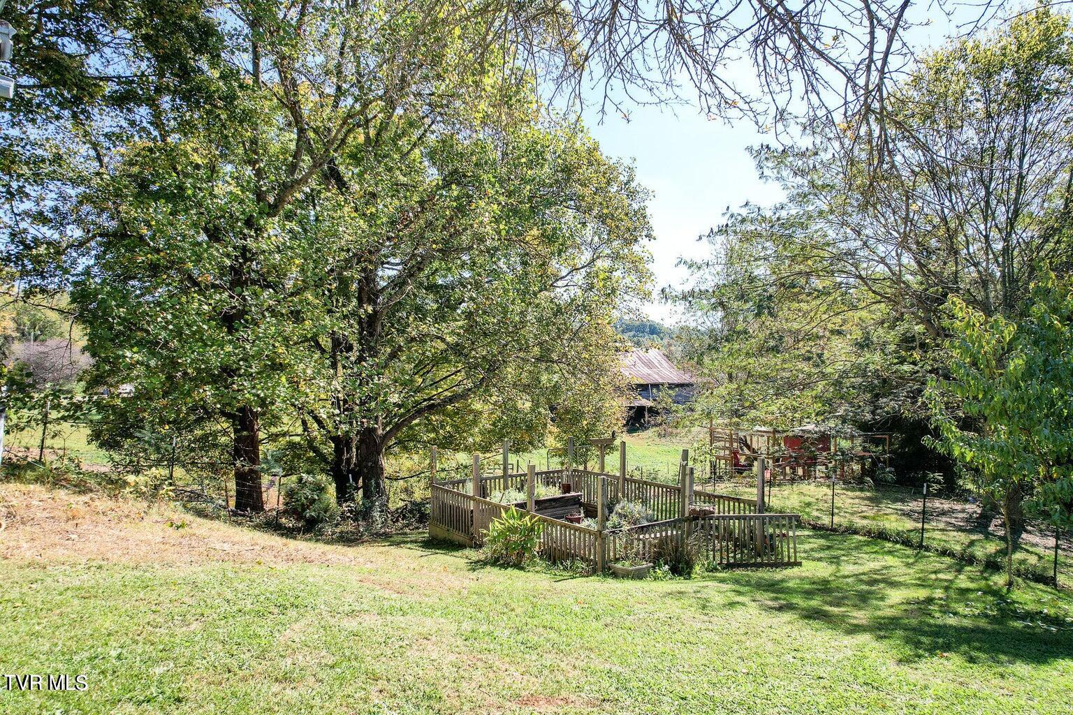 2340 Chuckey Highway Chuckey, TN 37641 - Photo 41 of 47 20241018171546518058000000-o