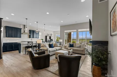 $949,000 | 7129 Canyonpoint Place, Castle Pines, CO 80108
