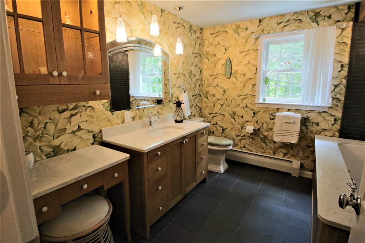 214 Long Hill Road Dover, NH 03820 - Photo 29 of 40