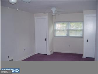 8106 Large Street Philadelphia, PA 19152 - Photo 3 of 11