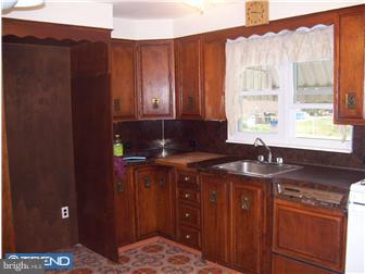 8106 Large Street Philadelphia, PA 19152 - Photo 7 of 11