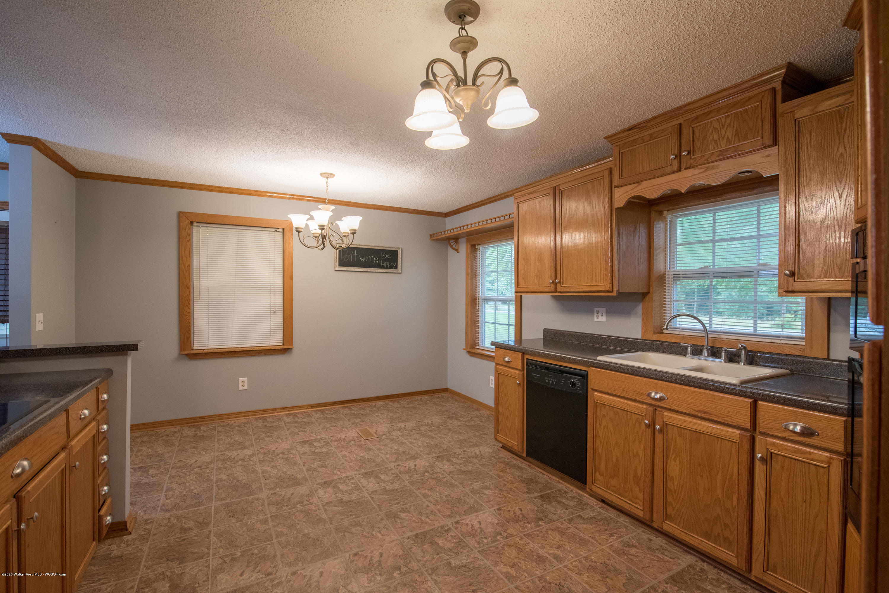 89 Drummond Cut-Off Road Jasper, AL 35504 - Photo 8 of 26 Gallery Image 8