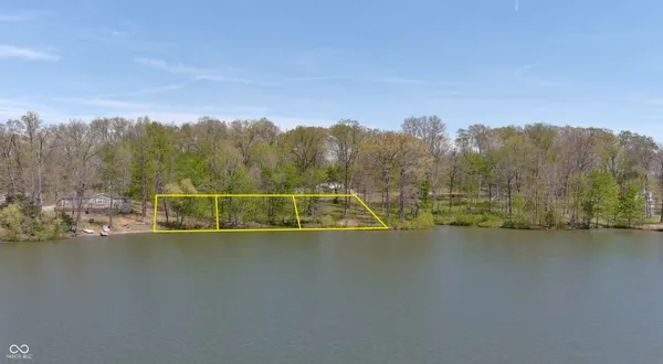 $22,000 | 884 Country Squire Boulevard, North Vernon, IN 47265