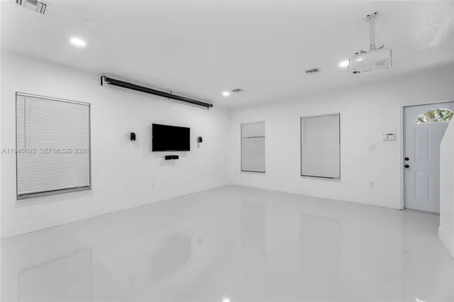 $1,050,000 | 1541 Northwest 1st Court, Miami, FL 33136