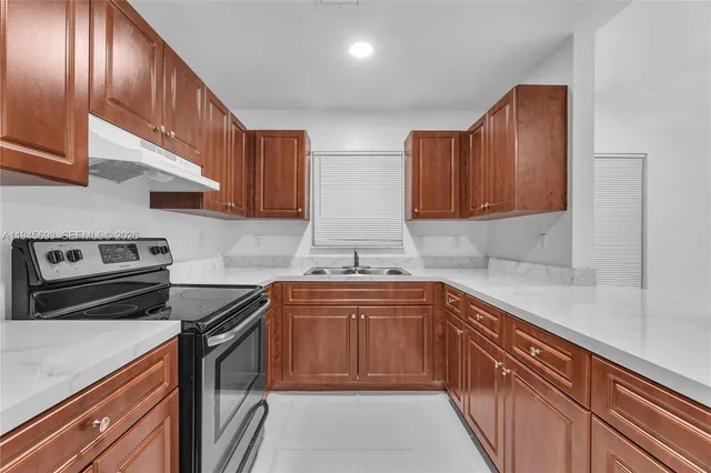 $1,050,000 | 1541 Northwest 1st Court, Miami, FL 33136