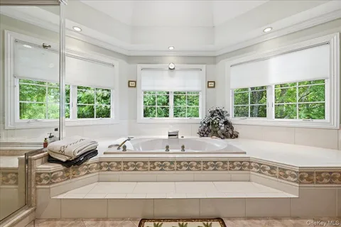 $5,100,000 | 14 Woodcock Lane, Old Field, NY 11733