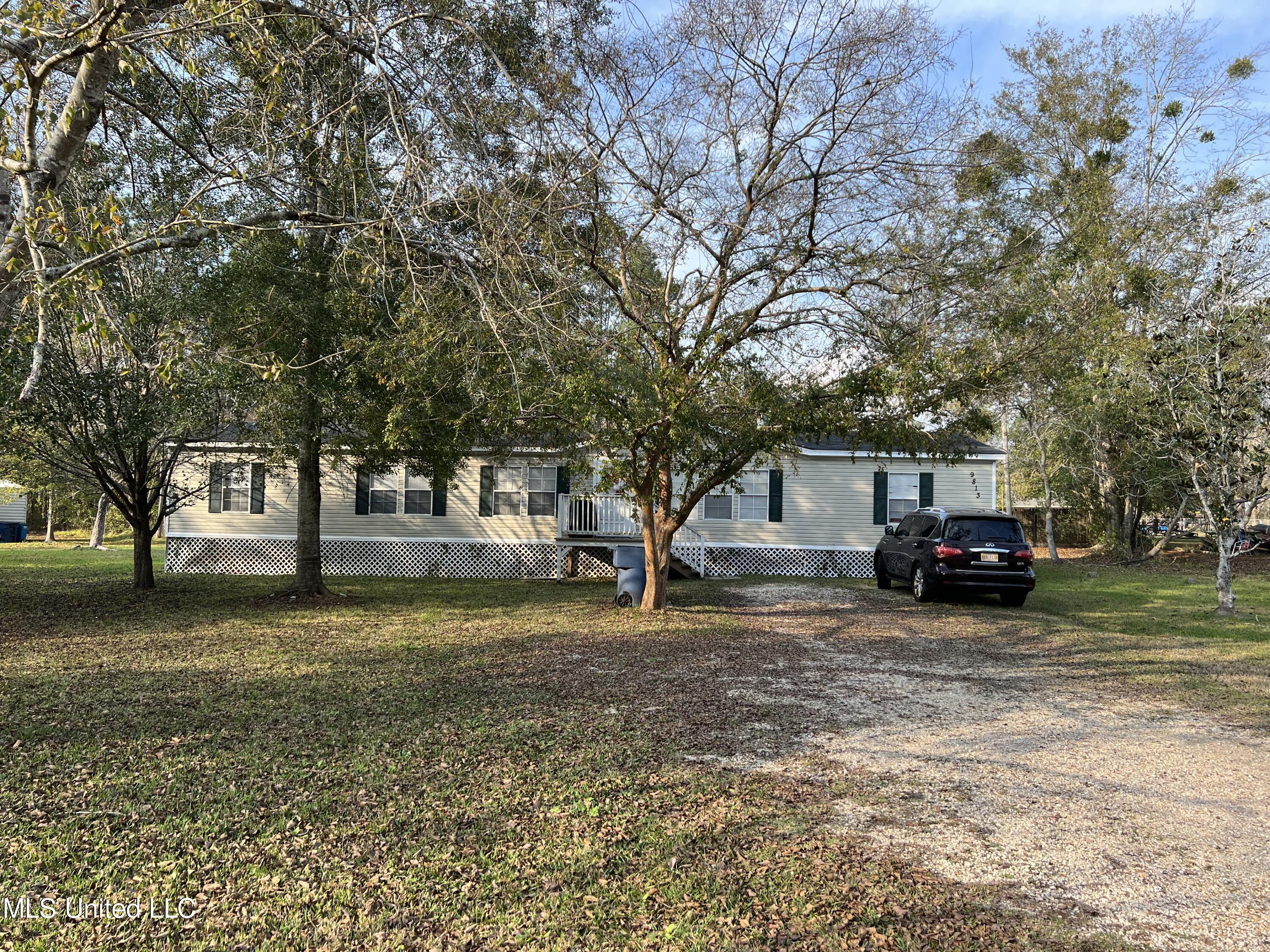 9813 Seaman Road Ocean Springs, MS 39565 - Photo 13 of 15 3F59A818-4CB2-42DD-8AF6-B7665B47AB8B