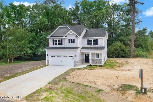 $339,500 | 105 Baileys Place, Pikeville, NC 27863