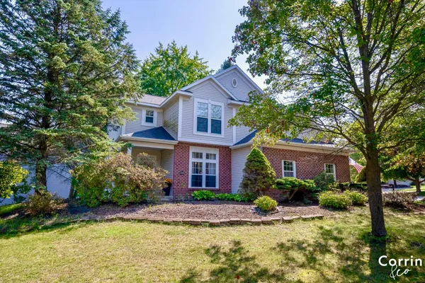 $535,000 | 5360 Maple Hill Southeast, Ada, MI 49301