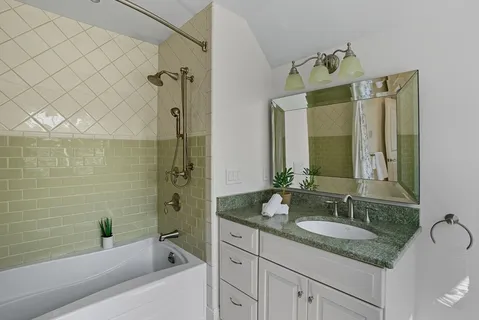 $2,695,000 | 6 Little Hollow Lane, Groton, MA 01450