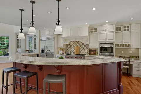 $2,695,000 | 6 Little Hollow Lane, Groton, MA 01450