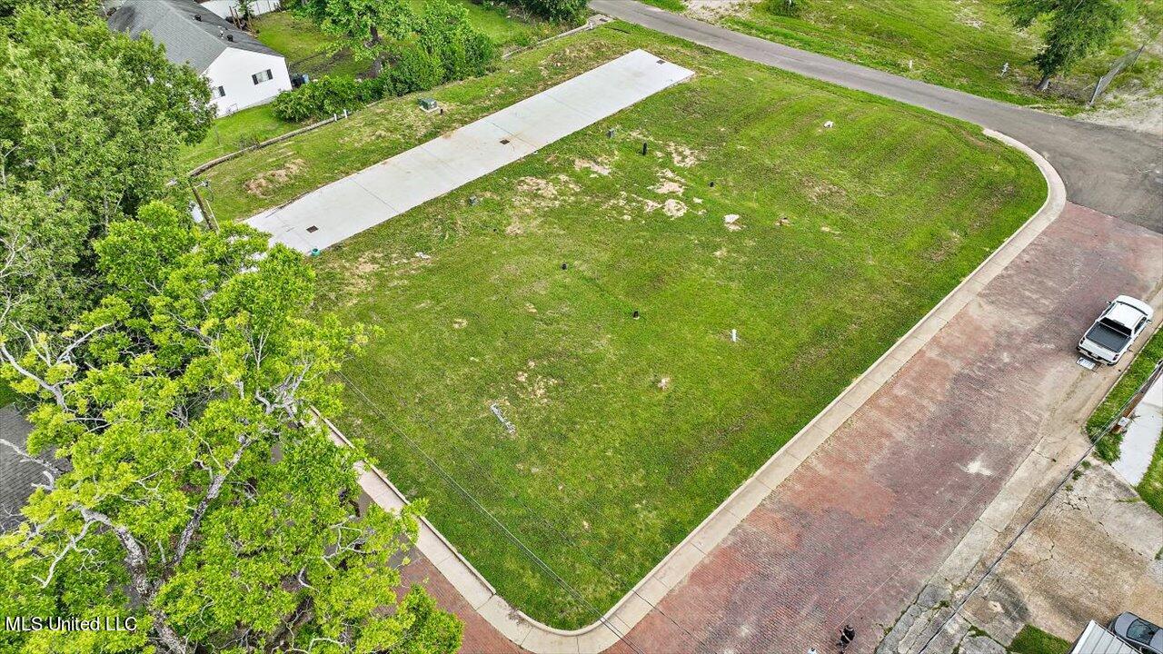 5 Jefferson Street Clinton, MS 39056 - Photo 1 of 18 01-Jefferson St