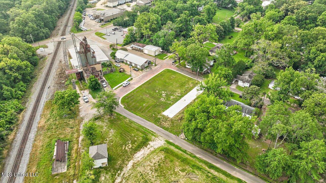 5 Jefferson Street Clinton, MS 39056 - Photo 10 of 18 09-Jefferson St
