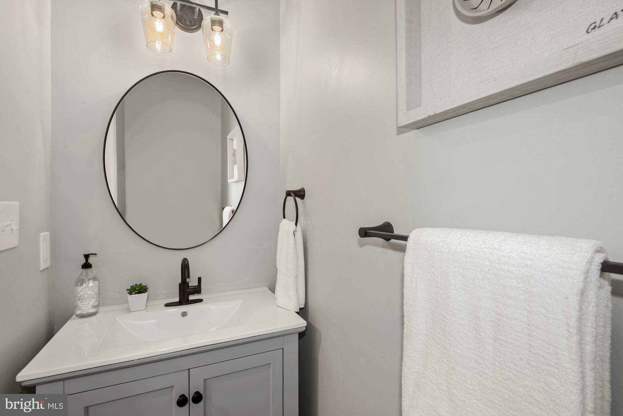 1217 D Street Northeast Washington, DC 20002 - Photo 10 of 40