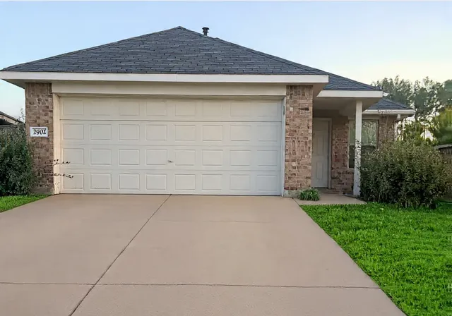 $1,700 | 2902 Mallorca Drive, Conroe, TX 77301