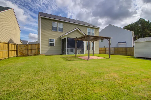 $362,500 | 121 Sugeree Drive, Moncks Corner, SC 29461