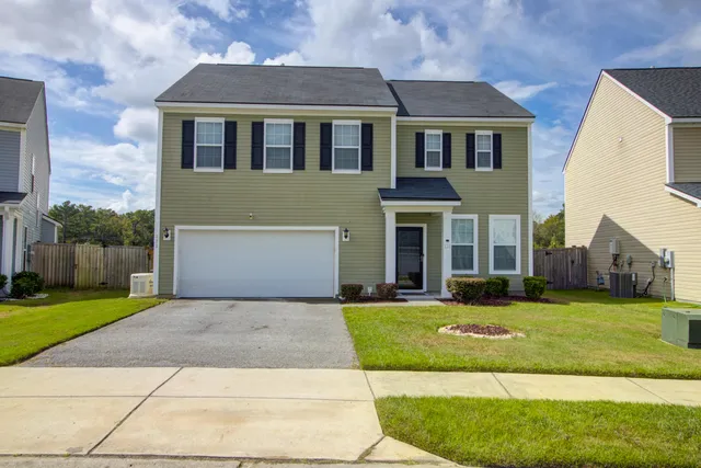 $362,500 | 121 Sugeree Drive, Moncks Corner, SC 29461
