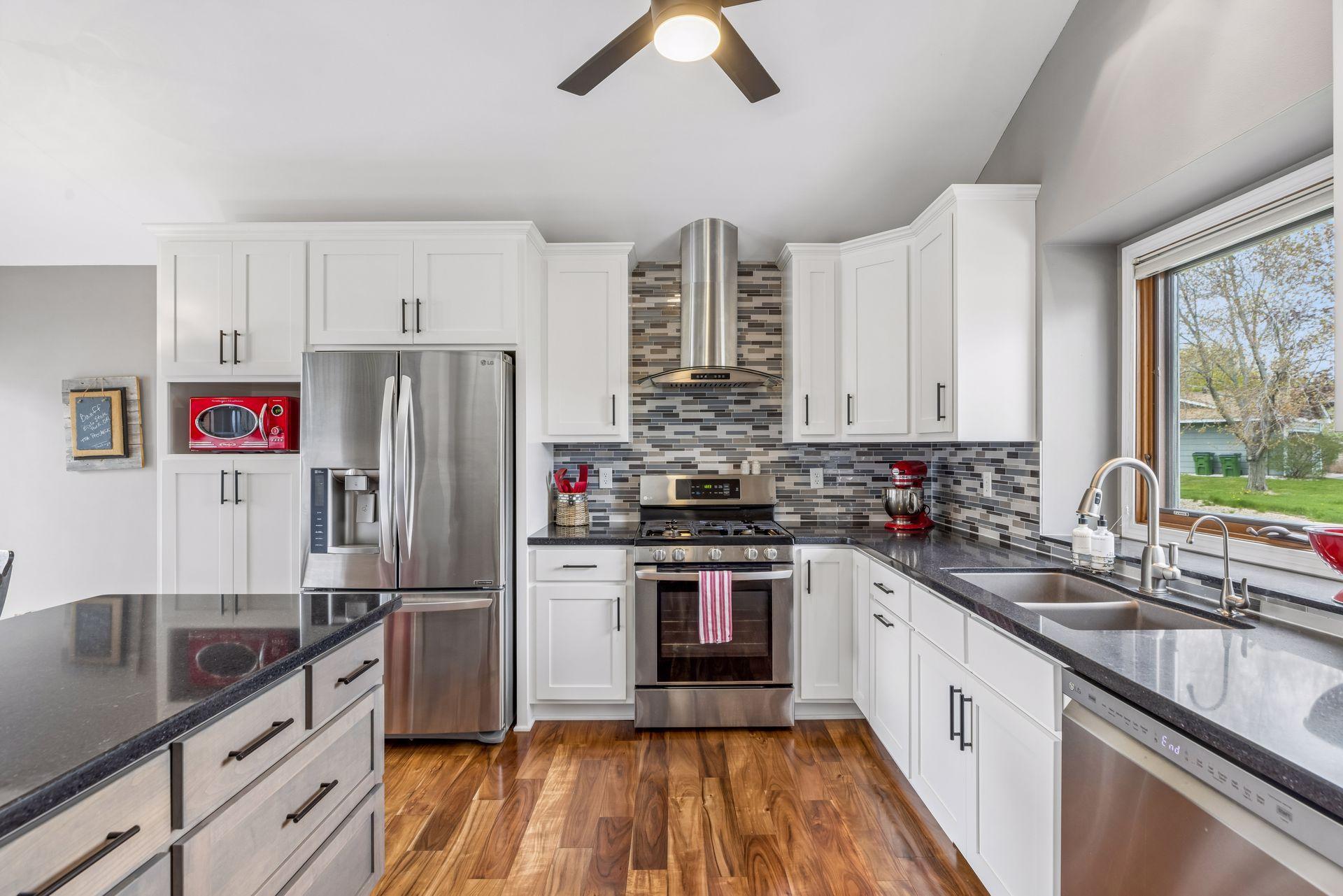 5679 Erik Lane Shoreview, MN 55126 - Photo 7 of 33