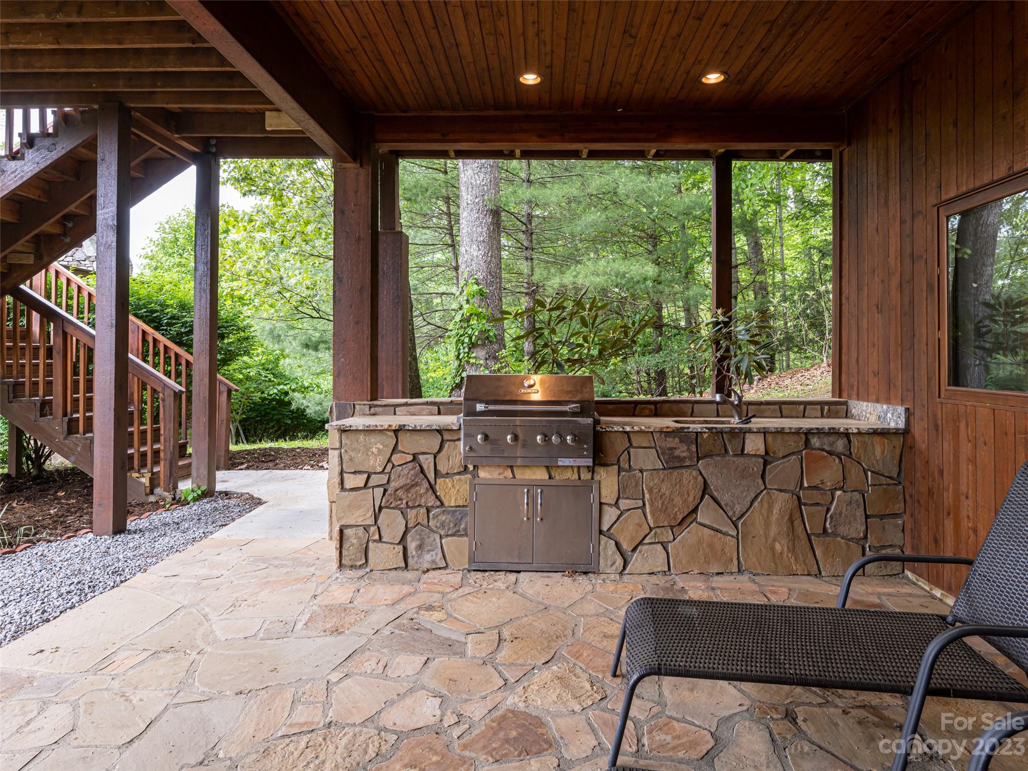 323 Lucky Lane Clyde, NC 28721 - Photo 9 of 48