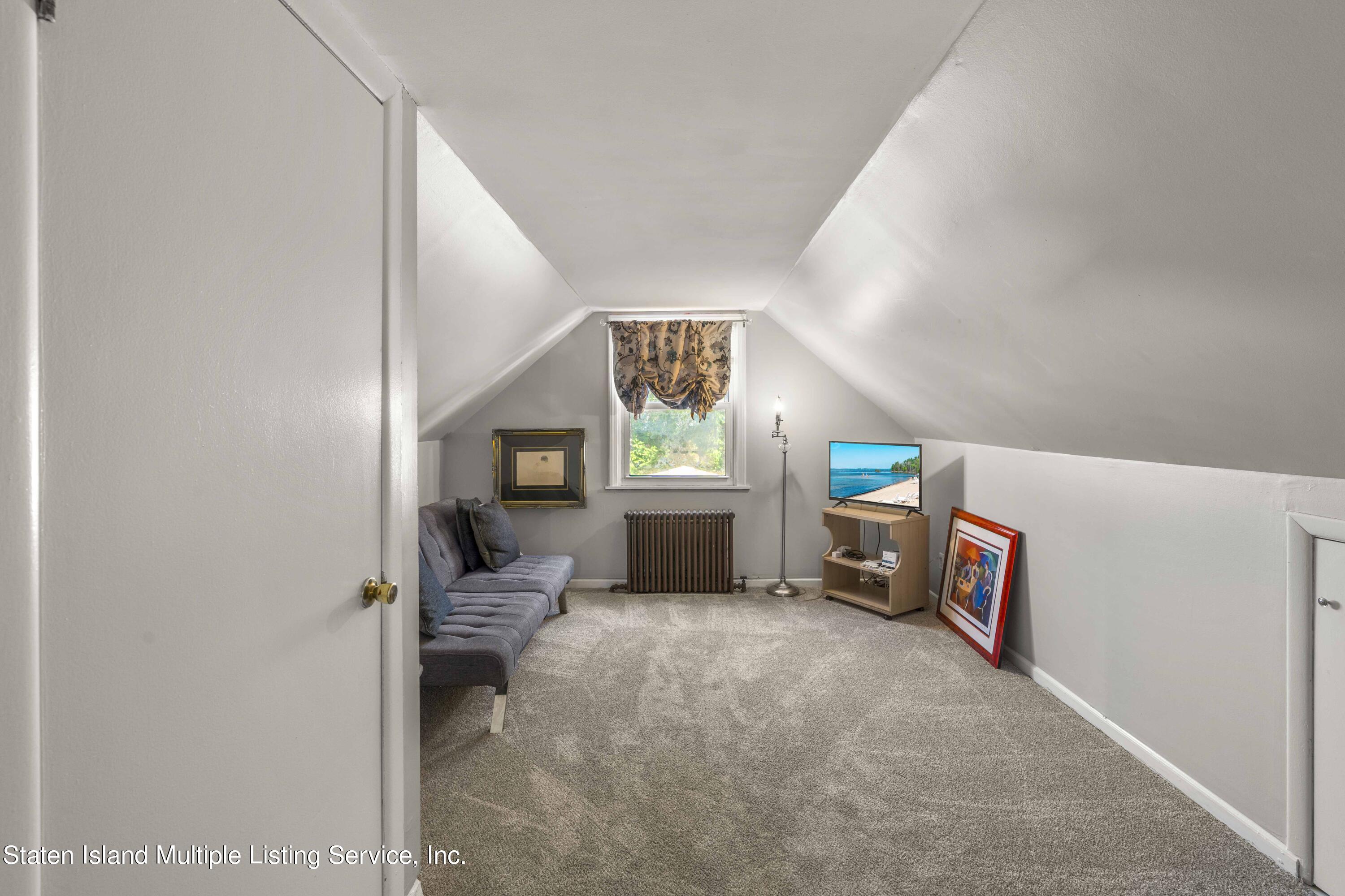 109 Governor Road Staten Island, NY 10314 - Photo 20 of 30 DSC08951