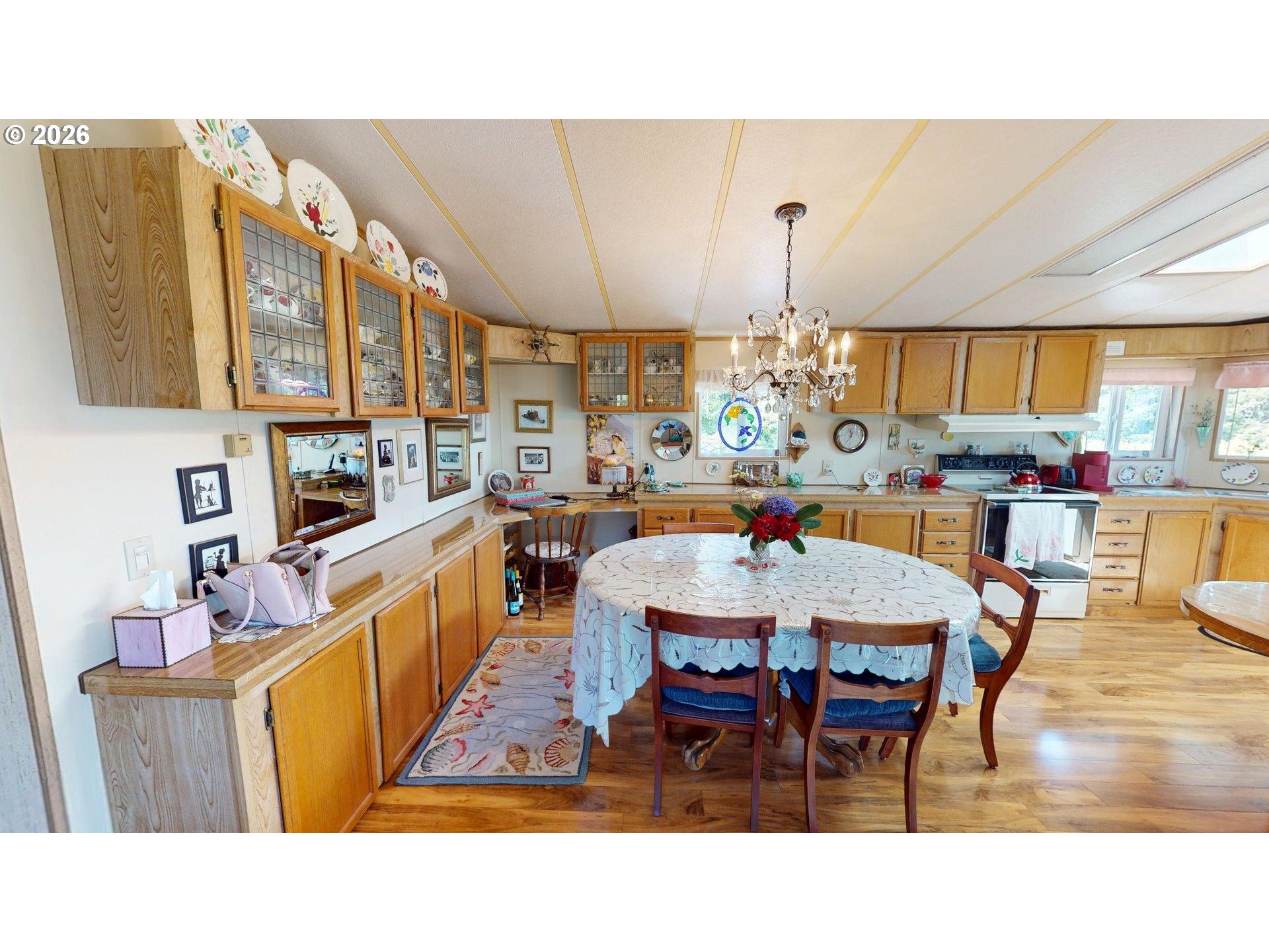 95010 Greggs Creek Road Gold Beach, OR 97444 - Photo 6 of 34 Dining Room