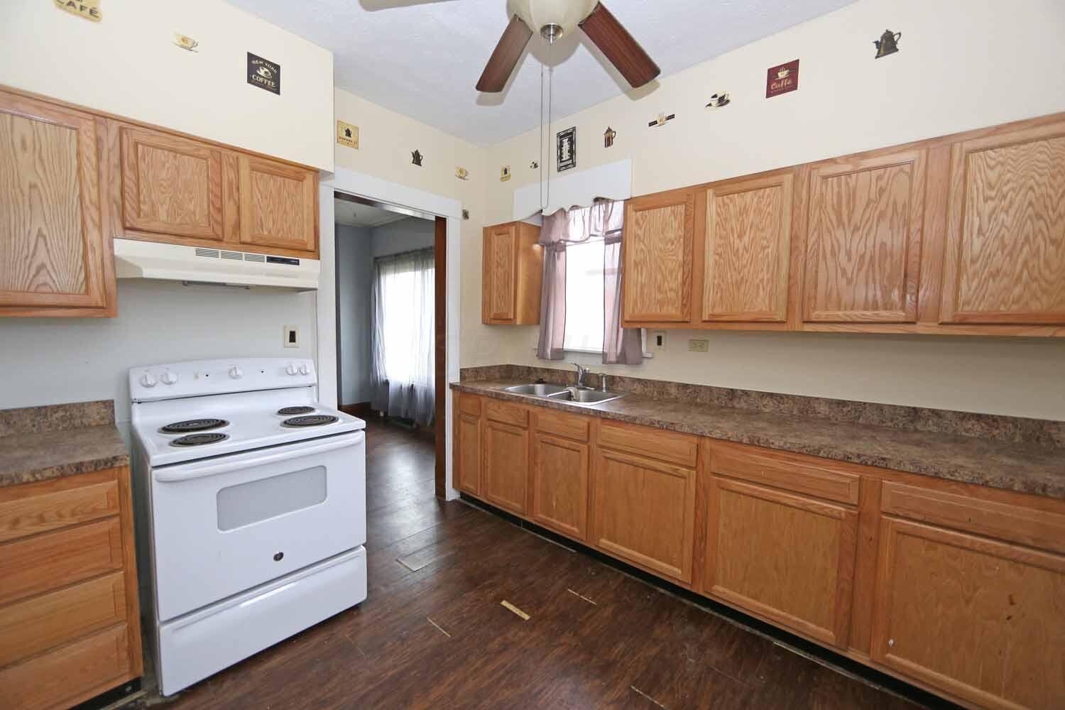 35 Taylor Road Mount Vernon, OH 43050 - Photo 2 of 21 IMG_4017