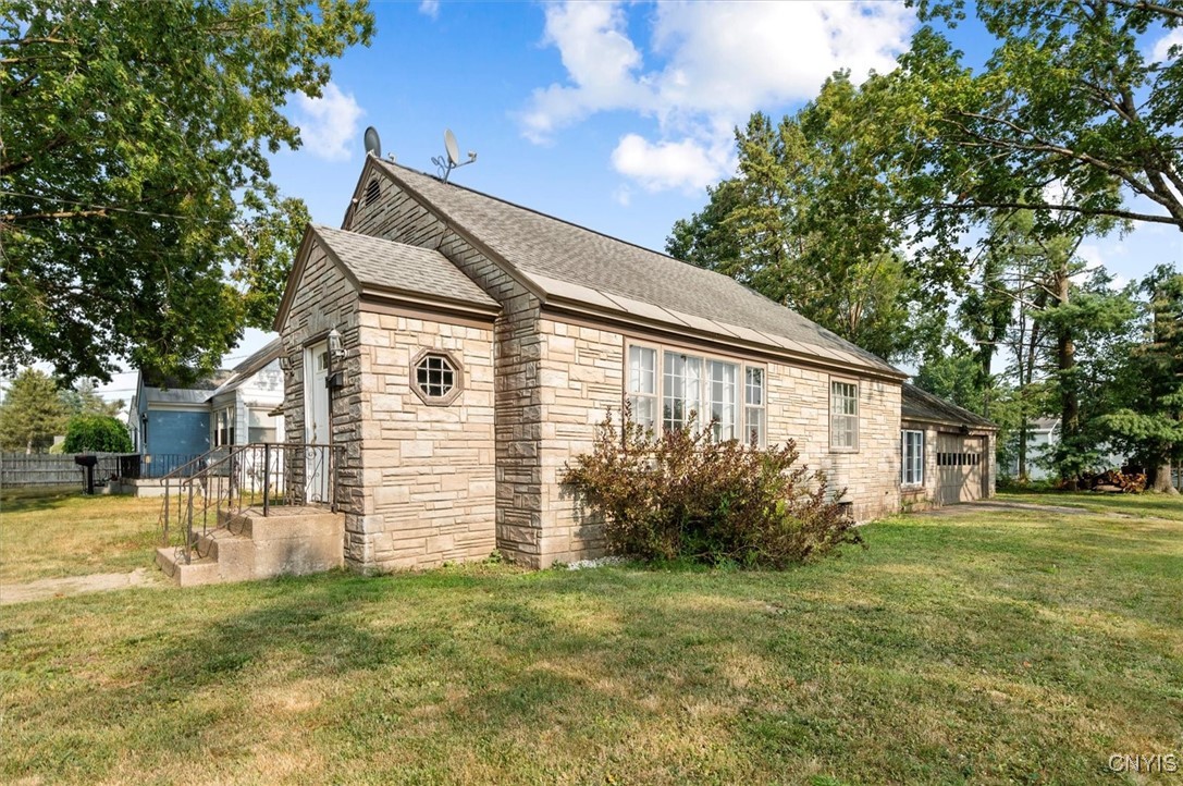 900 Valentine Avenue Rome, NY 13440 - Photo 2 of 34